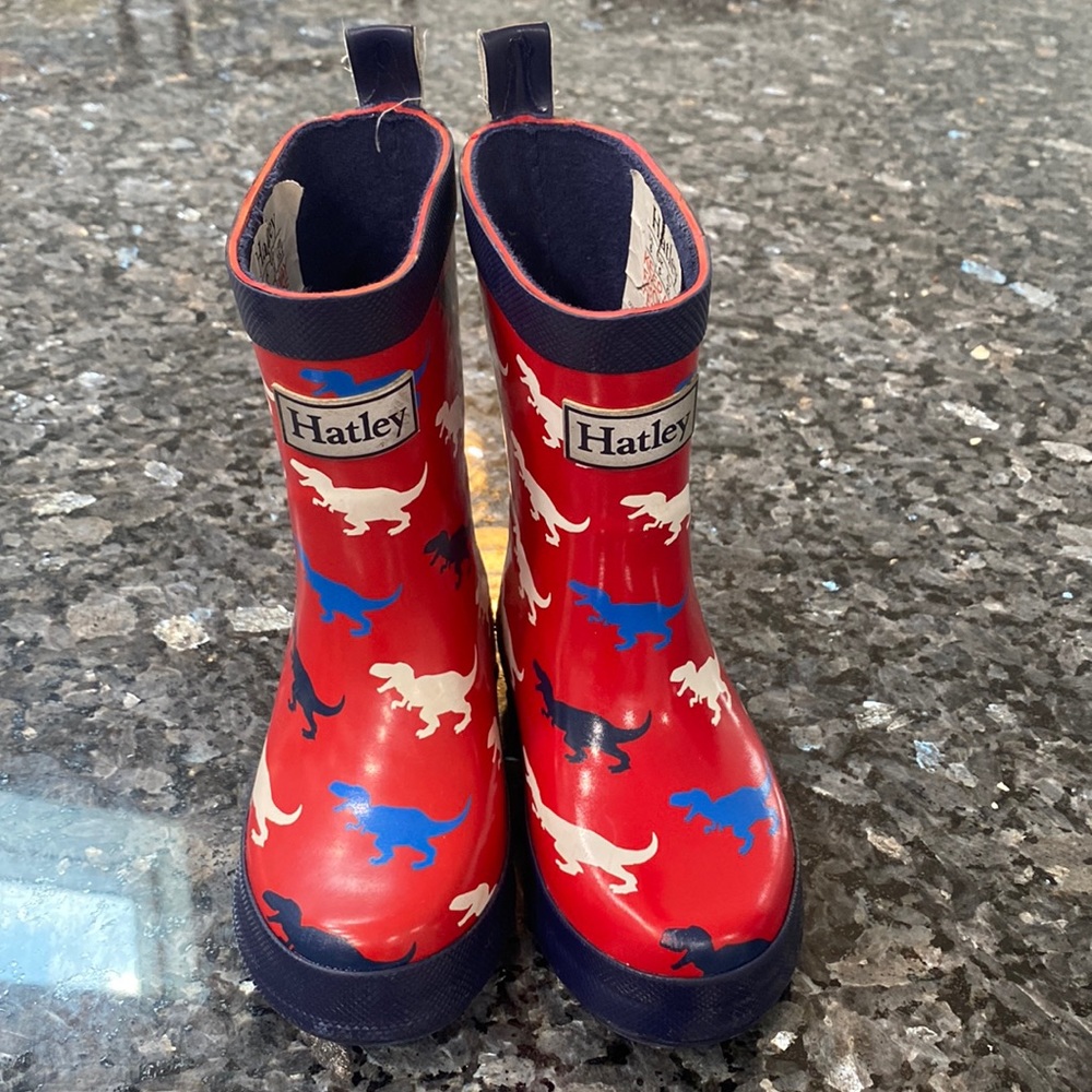 Hatley toddler size 6 Dino rain boots
